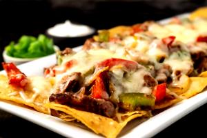1 serving Steak Fajita Nachos (Shredded) (Personal)