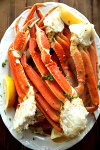 1 serving Steamed Snow Crab Legs