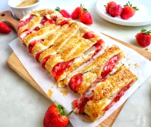 1 serving Strawberry Cheese Strudel