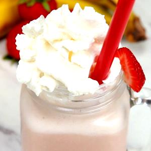 1 Serving Strawberry Cream Frozen Blended Drink