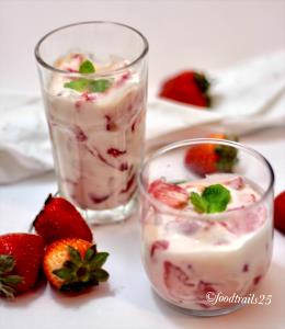 1 Serving Strawberry Fruit Cream - Medium