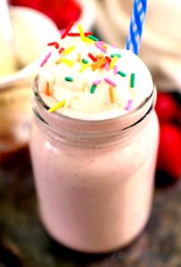 1 Serving Strawberry Milk Shake - Large