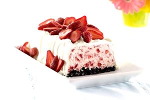 1 Serving Strawberry Sensation With Whip - 24 Oz.