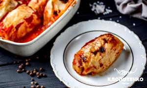 1 Serving Stuffed Cabbage W/Whipped Potatoes Entree