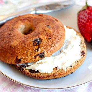 1 Serving Tapioca Rice Cinnamon Raisin Bagels