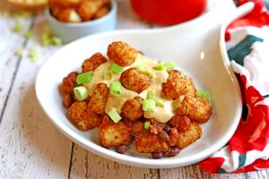 1 Serving Tater Tots W/Chili & Cheese - Large