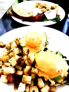 1 Serving The Chi-Town Tasting Plate