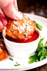 1 serving Toasted Ravioli with Tomato Sauce