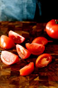 1 Serving Tomatoes (2 Wedges)
