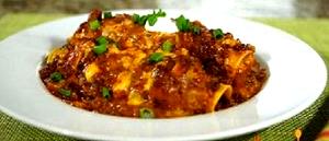 1 serving Tres Enchiladas Dinner - Beef with Chile Con Carne