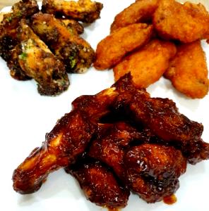 1 serving Trios Buffalo Chicken Wings - Hot
