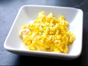 1 Serving Two Scrambled Eggs