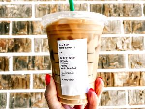 1 Serving Vanilla Bean Shake - Grande, Iced