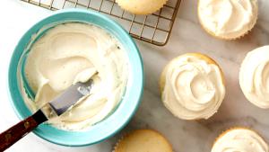 1 Serving Vanilla Buttercream Frosting Mix