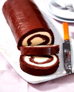 1 Serving Vanilla Ice Cream/Chocolate Roll Ice Cream Cake
