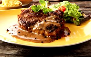 1 Serving Veal Anjou - Special Request Olive Oil İnstead Of Butter-İt