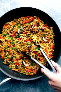 1 serving Vegetarian Chow Mein