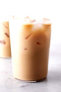 1 Serving Venti - Iced Vanilla Latte - Whole Milk