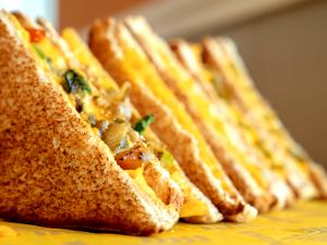 1 Serving Whatacatch Sandwich