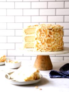 1 Serving White Cake Coconut Country Bits