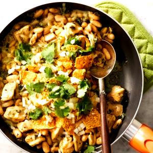 1 Serving White Chicken Chili Bake