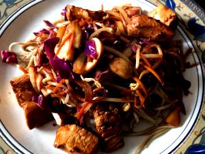 1 Serving Yakisoba Bowl - Dark Chicken