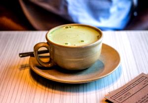 1 Serving Yerba Mate Latte - Grande, Hot