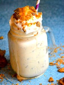 1 shake Butterfinger Milk Shake (Kids)