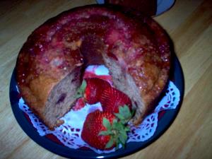 1 slice (10 g) Sliced Strawberry Pound Cake