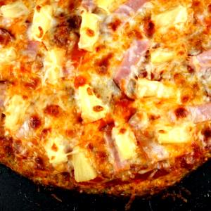1 slice (101 g) Hawaiian Thin Crust Pizza (Large)