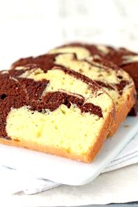1 slice (113 g) Marble Pound Cake
