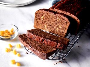 1 slice (119 g) Gingerbread Loaf