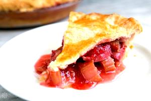 1 slice (127 g) Strawberry Rhubarb Pie
