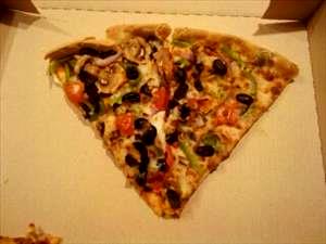 1 slice (141 g) 14" Large Veggie Lover