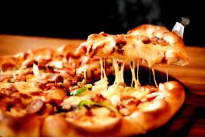 1 slice (151 g) Cowboy Original Crust Pizza (Family)