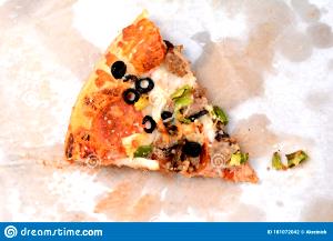 1 slice (196 g) Supreme Pizza