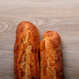 1 slice (2 oz) Rustic Baguette