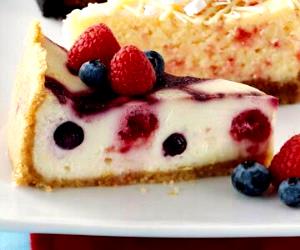 1 slice (2 oz) Very Berry Cheesecake