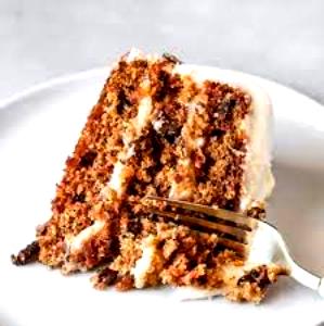 1 slice (228 g) Carrot Cake