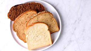 1 slice (25 g) Country Style 100% Whole Wheat Bread
