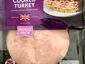 1 slice (25 g) Daystarters Cooked Turkey Slices