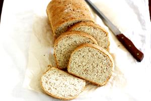 1 slice (43 g) Cracked Wheat Bread