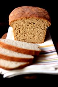 1 slice (44 g) Gluten Free Classic Sandwich Bread