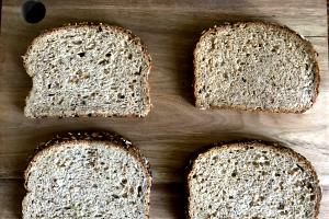 1 slice (45 g) Seedtastic Bread