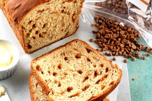 1 slice (56 g) Cinnamon Chip Bread