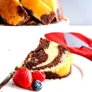 1 slice (57 g) Marble Pound Cake