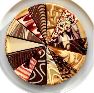 1 slice (71 g) Variety Cheesecake Sampler