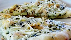 1 Slice Alfredo Contempo Pizza, Pan Crust