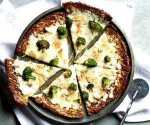 1 Slice Broccoli Pizza Crust With Cheese