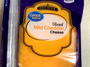 1 slice Deli Style Sliced Natural Cheddar Cheese